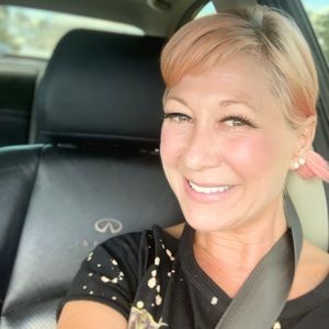 Meet your Posher, Erika